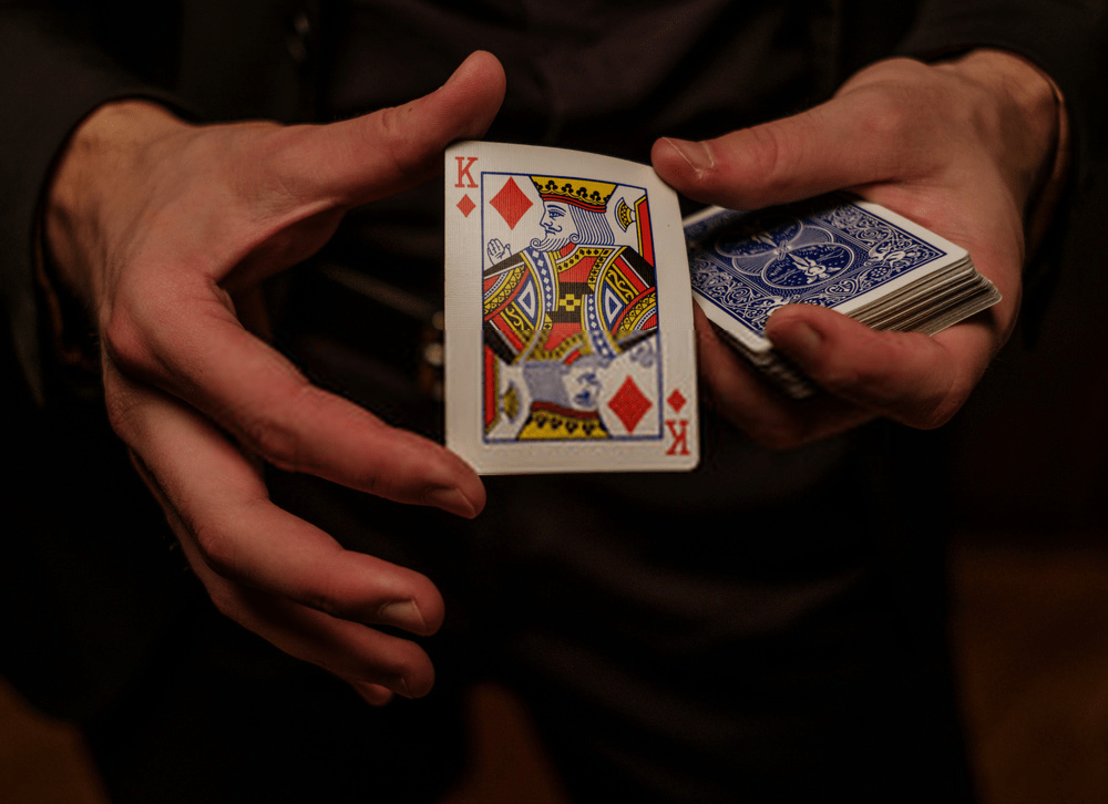 spectacle-magie-magicien-mentaliste-professionnel-Seine-et-Marne-77